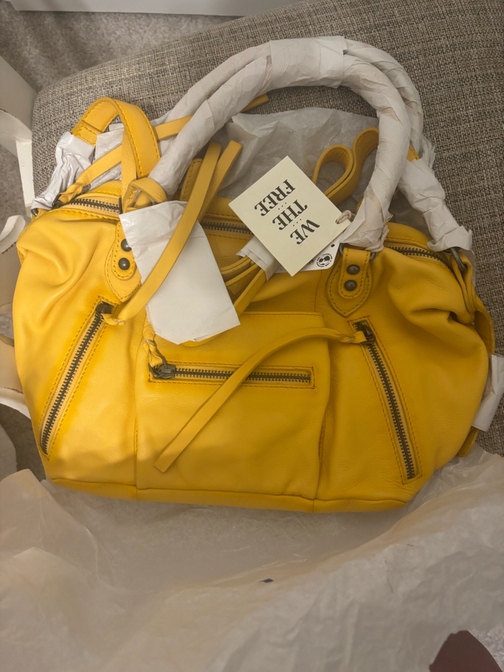 *** Free People *** golden sunset Emerson Baby Tote gorgeous yellow! NWT - Picture 3 of 5